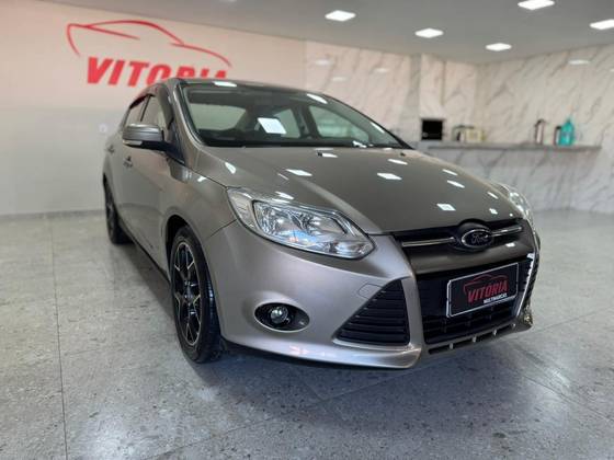 FORD FOCUS 2.0 SE 16V FLEX 4P POWERSHIFT